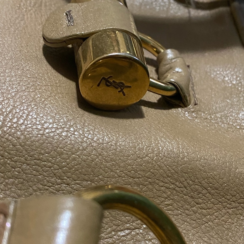 Authentic YSL Yves Saint Laurent Muse Purse - Picture 12 of 16